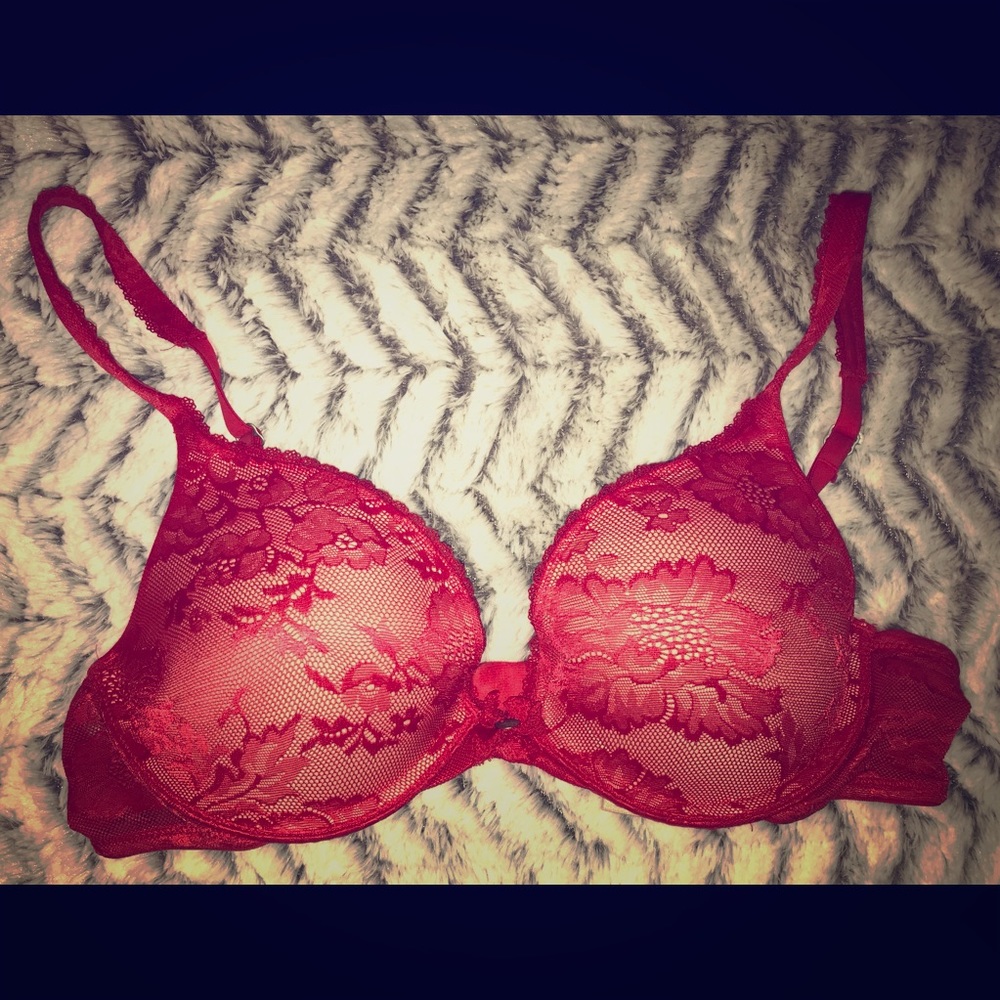Victoria’s Secret Body by Victoria Push Up Bra